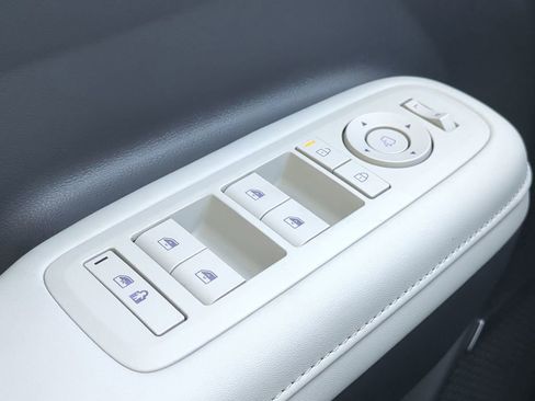 New 2026 Hyundai Santa Fe Calligraphy AWD/4WD image 32