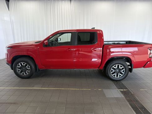 Used 2022 Nissan Frontier SV RWD image 8