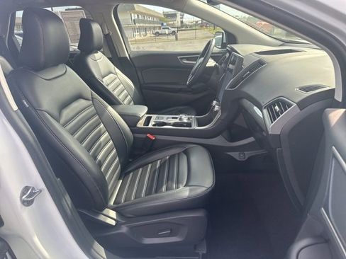 Used 2024 Ford Edge SEL image 19