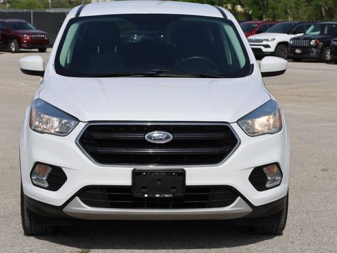 Used 2017 Ford Escape SE FWD image 5