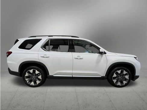 New 2026 Honda Pilot Touring image 8