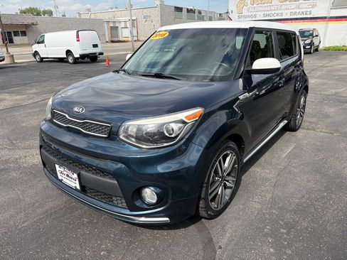 Used 2018 Kia Soul + FWD image 6
