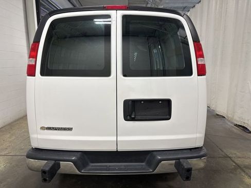 Used 2024 Chevrolet Express 2500 w/ Driver Convenience Package image 5
