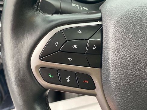Used 2021 Jeep Cherokee Limited AWD/4WD image 18