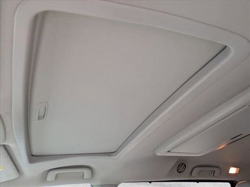 Used 2018 Toyota Sienna XLE Premium image 14