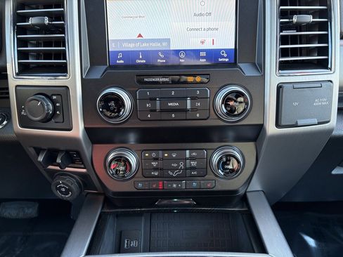 Used 2020 Ford F350 Platinum image 26