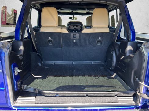 Used 2018 Jeep Wrangler Unlimited Rubicon AWD/4WD image 23