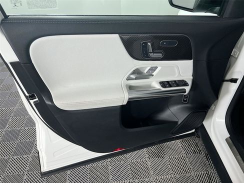 Certified 2023 Mercedes-Benz GLA 250 4MATIC image 18