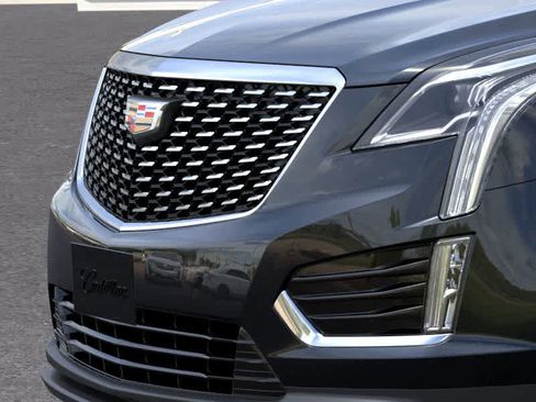 New 2026 Cadillac XT5 Luxury image 13