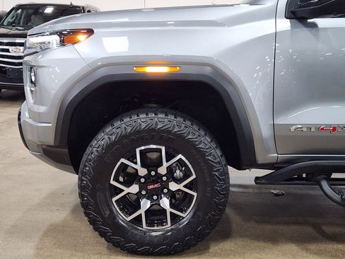 Used 2023 GMC Canyon AT4X image 5