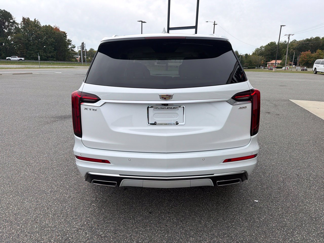 Used 2023 Cadillac XT6 Premium Luxury FWD image 8