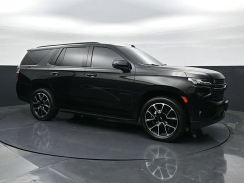 Used 2022 Chevrolet Tahoe RST w/ Luxury Package AWD/4WD image 3