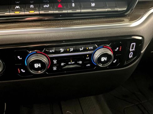 Used 2024 Chevrolet Silverado 1500 LT w/ Protection Package AWD/4WD image 36