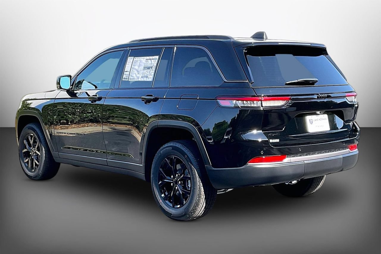 New 2026 Jeep Grand Cherokee Altitude AWD/4WD image 6
