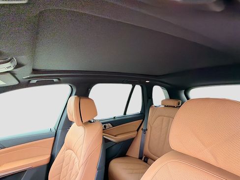 New 2026 BMW X5 sDrive40i w/ Climate Comfort Package RWD image 26