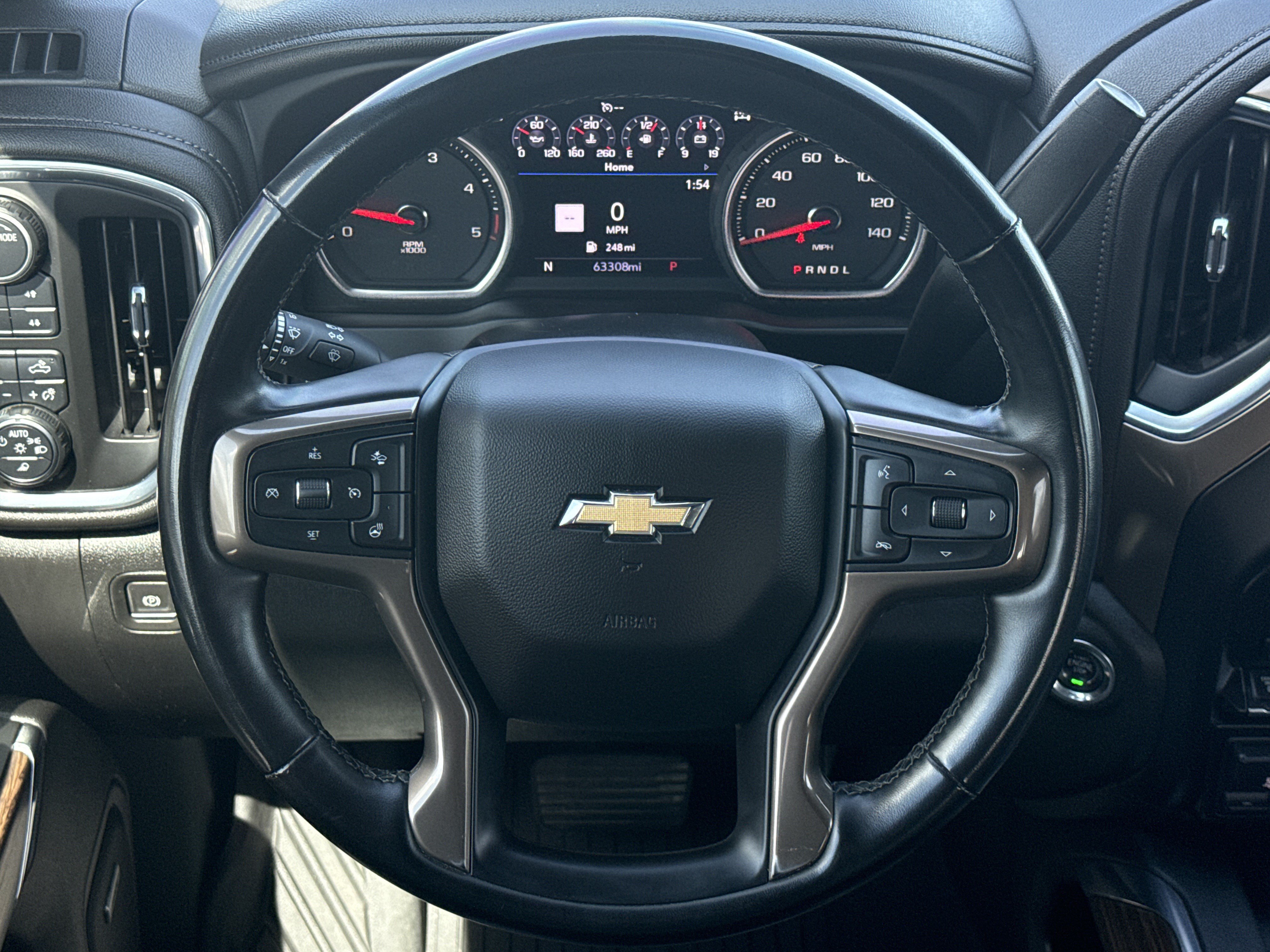 Used 2023 Chevrolet Silverado 2500 High Country w/ Technology Package AWD/4WD image 17