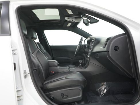 Used 2020 Dodge Charger SXT w/ Plus Group image 11