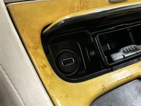 Used 2002 Lexus SC 430 Convertible image 25