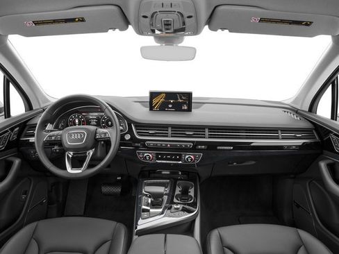 Used 2018 Audi Q7 3.0T Premium AWD/4WD image 9