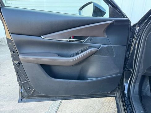 Used 2023 MAZDA CX-30 AWD 2.5 S w/ Premium Package image 4