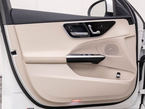 Used 2023 Mercedes-Benz C 300 4MATIC Sedan image 14