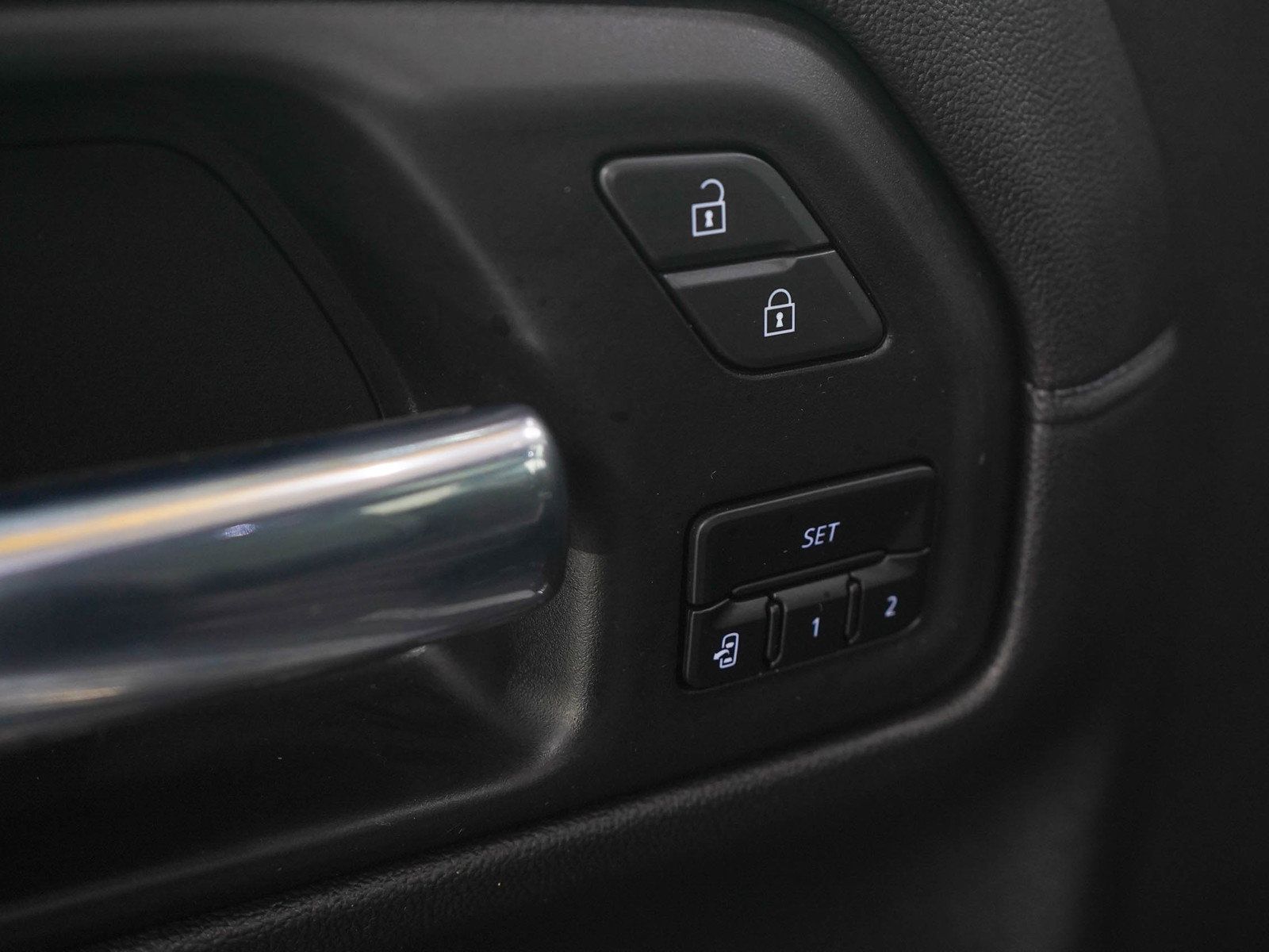Used 2020 Chevrolet Silverado 1500 High Country AWD/4WD image 23