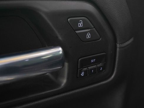 Used 2020 Chevrolet Silverado 1500 High Country AWD/4WD image 23