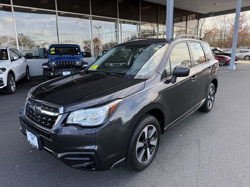 Used 2018 Subaru Forester 2.5i w/ Alloy Wheel Package image 11