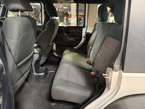 Used 2012 Jeep Wrangler Unlimited Sport AWD/4WD image 35