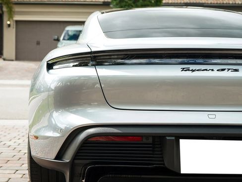 Used 2024 Porsche Taycan GTS image 77