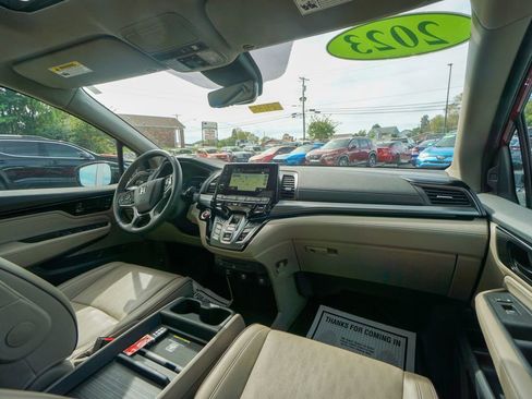 Used 2023 Honda Odyssey Elite image 27