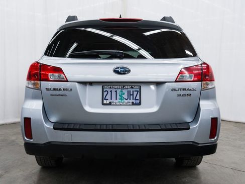 Used 2012 Subaru Outback 3.6R Limited image 5