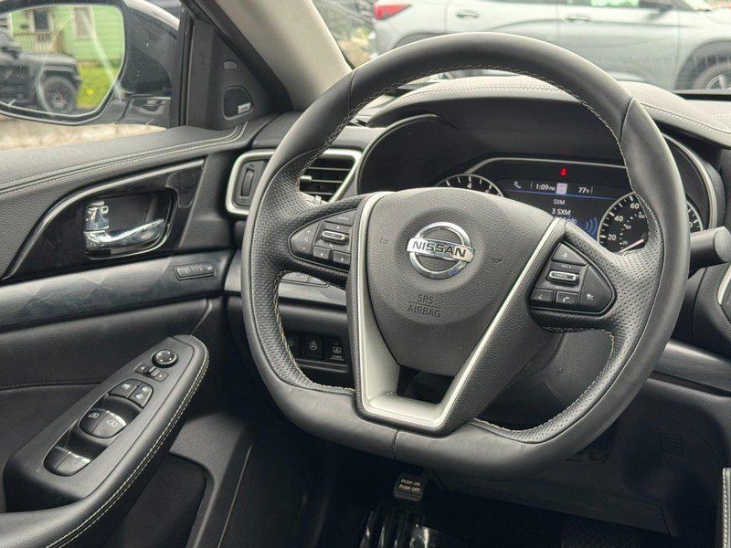 Used 2022 Nissan Maxima Platinum w/ Sport Mat Group FWD image 14