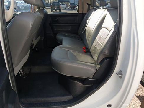 Used 2016 RAM 3500 Tradesman w/ Chrome Appearance Group image 12