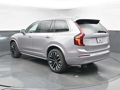New 2026 Volvo XC90 B6 Core image 6