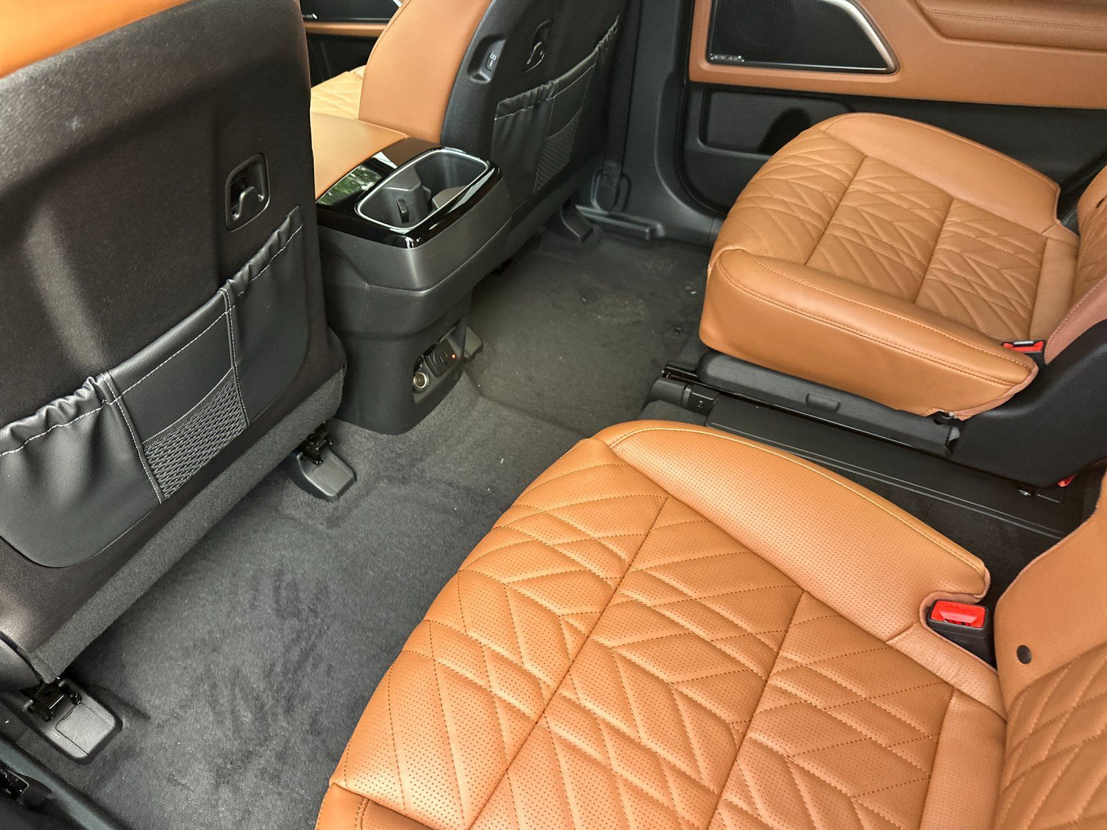 New 2025 Kia Telluride SX Prestige X-Pro AWD/4WD image 12