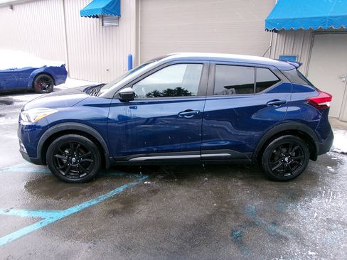 Used 2020 Nissan Kicks SR FWD image 4