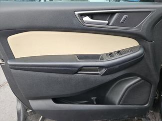 Used 2015 Ford Edge SE video 2