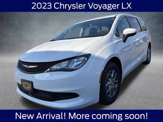 Used 2023 Chrysler Voyager LX video 2