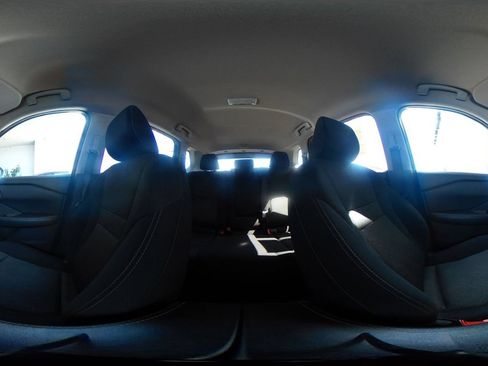 Used 2025 Nissan Rogue SV AWD/4WD image 43