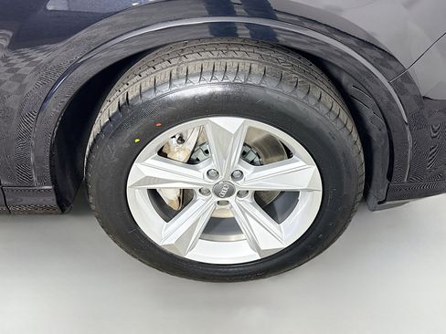 Used 2020 Audi Q7 3.0T Premium w/ Convenience Package image 32