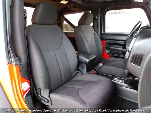 Used 2015 Jeep Wrangler Sport AWD/4WD image 19