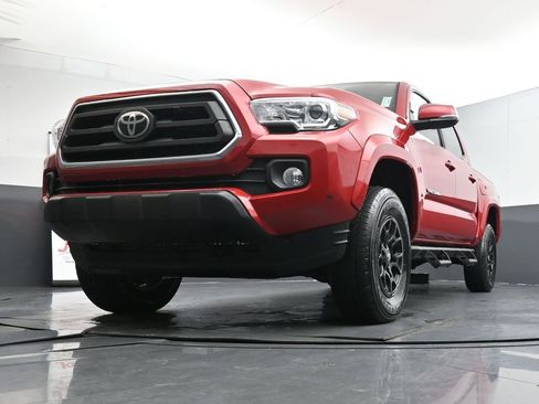 Used 2020 Toyota Tacoma SR5 image 34