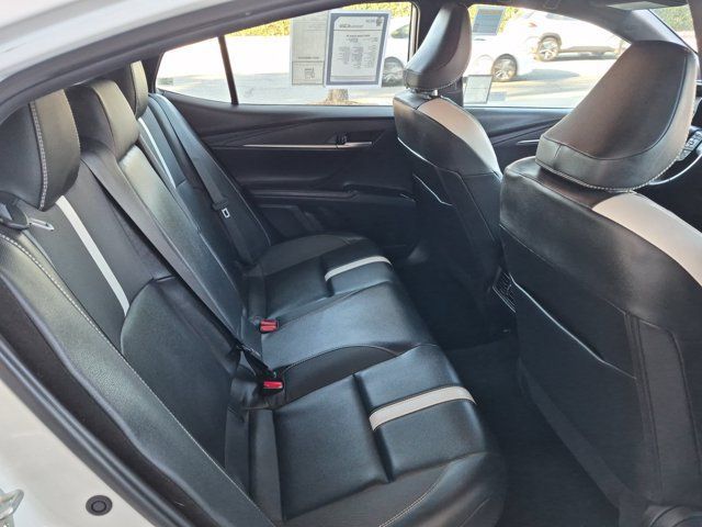 Used 2025 Toyota Camry SE FWD image 7