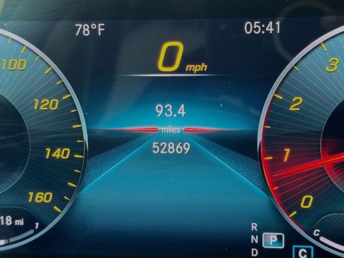 Used 2020 Mercedes-Benz GLE 350 4MATIC image 8