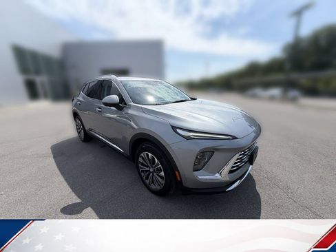 Used 2024 Buick Envision Preferred AWD/4WD image 2