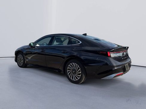Used 2025 Hyundai Sonata SEL FWD image 5