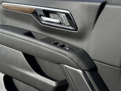 New 2026 Chevrolet Tahoe High Country image 24