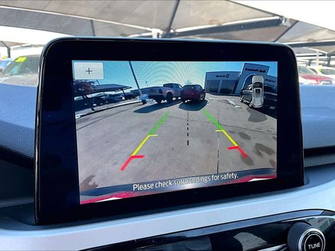 Used 2022 Ford Escape SE image 19