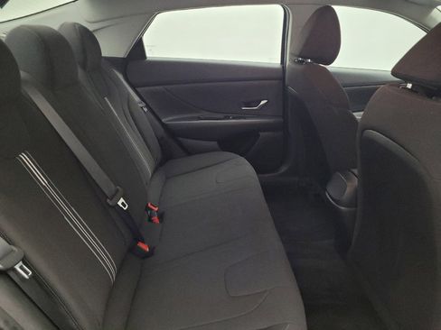 Used 2023 Hyundai Elantra SEL w/ Cargo Package FWD image 19
